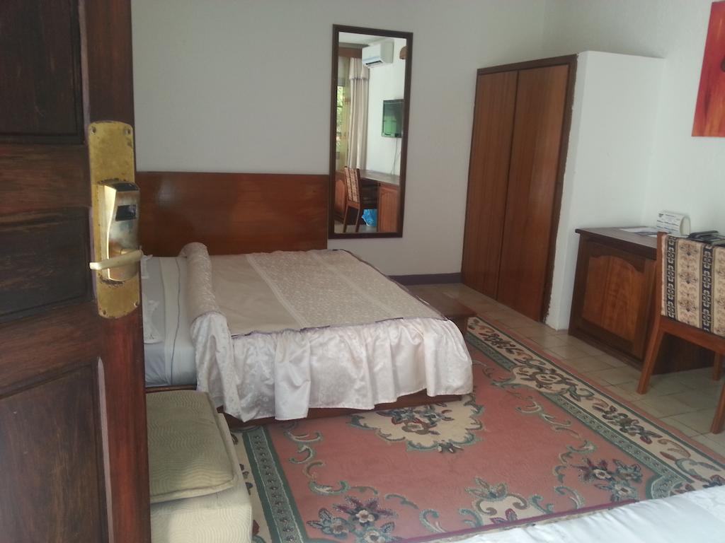 Hotel Framotel Kribi Eksteriør billede