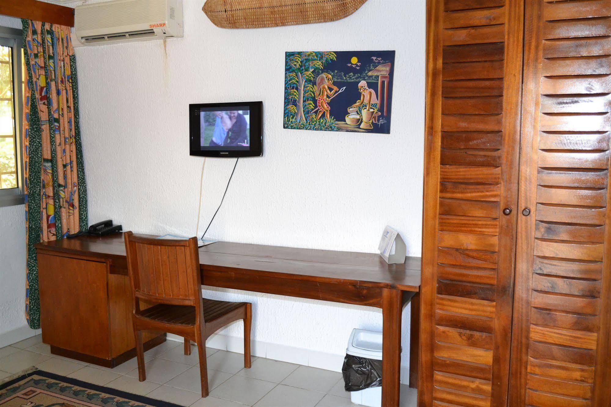 Hotel Framotel Kribi Eksteriør billede