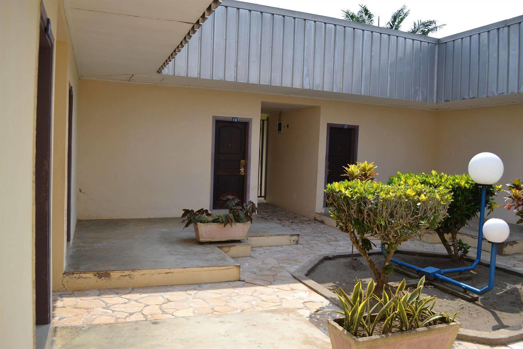 Hotel Framotel Kribi Eksteriør billede