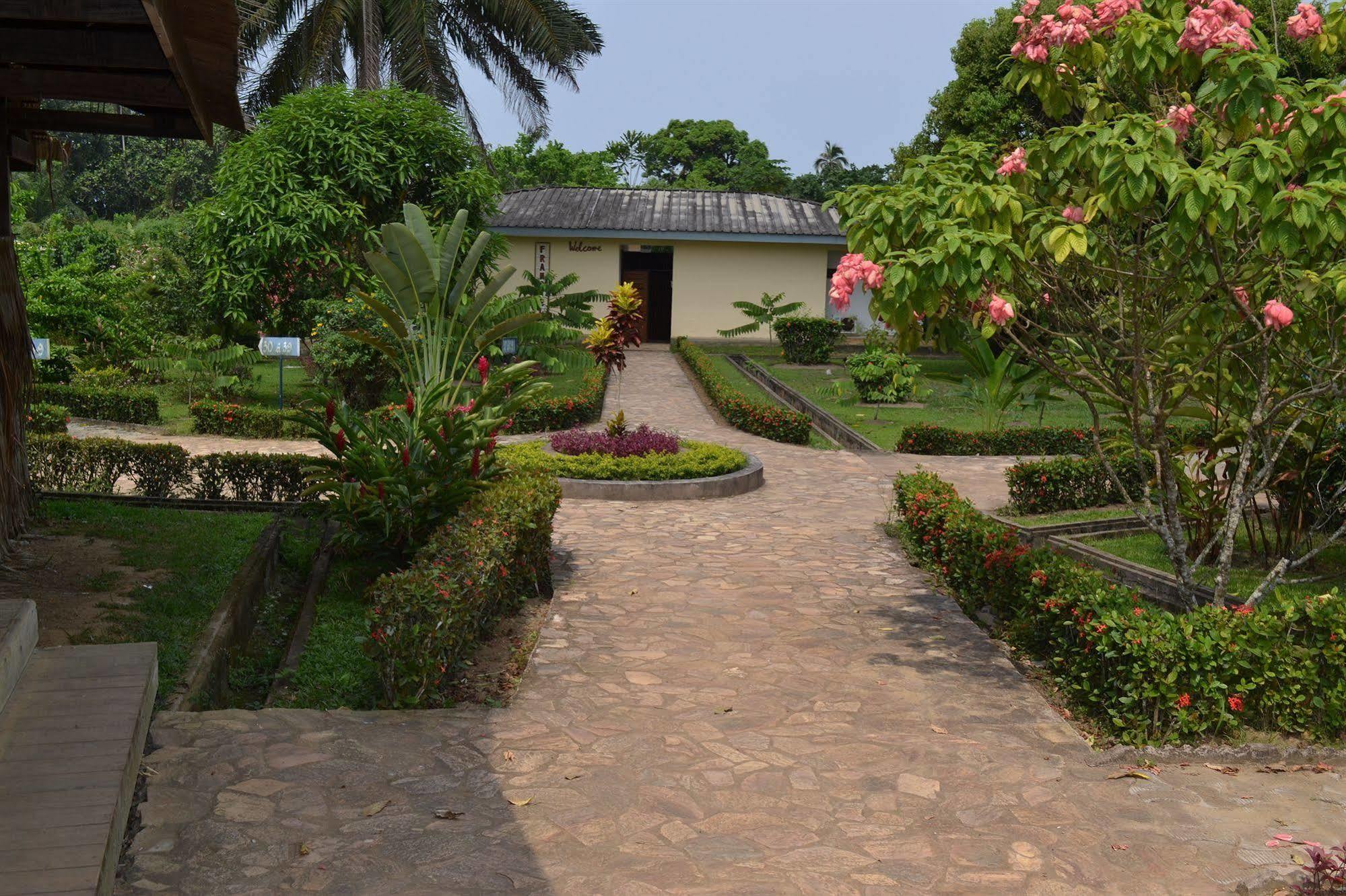 Hotel Framotel Kribi Eksteriør billede